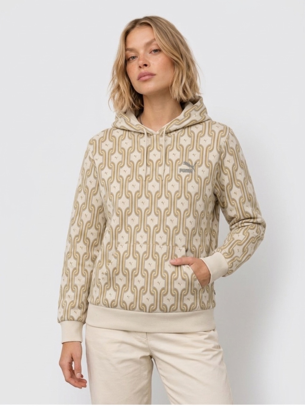 Puma Classics All-Over Print
Geometric Pattern Hoodie
Sweatshirt